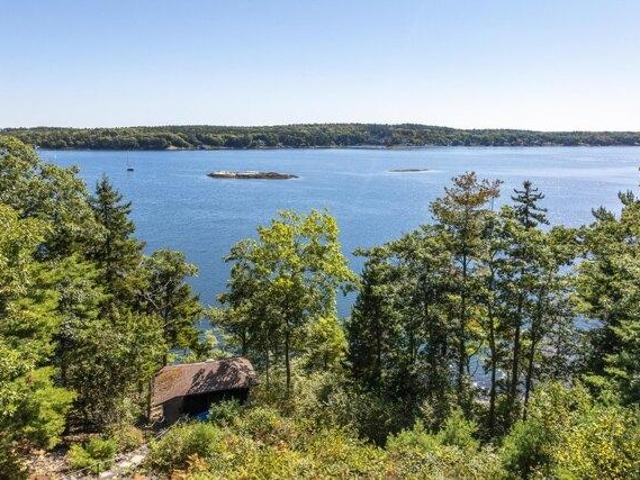 House for sale in Boothbay Harbor, Lincoln County