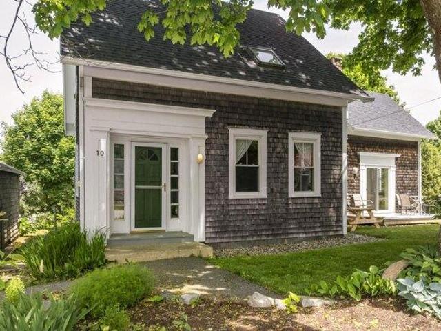 House for sale in Boothbay, Maine