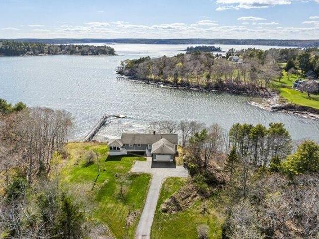 House for sale in Boothbay, Maine