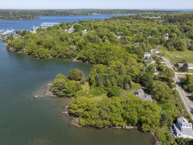 House for sale in Boothbay, Maine