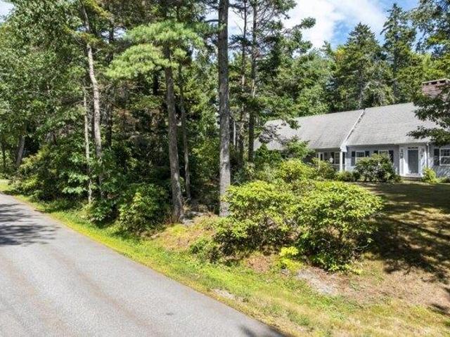 House for sale in Boothbay, Maine