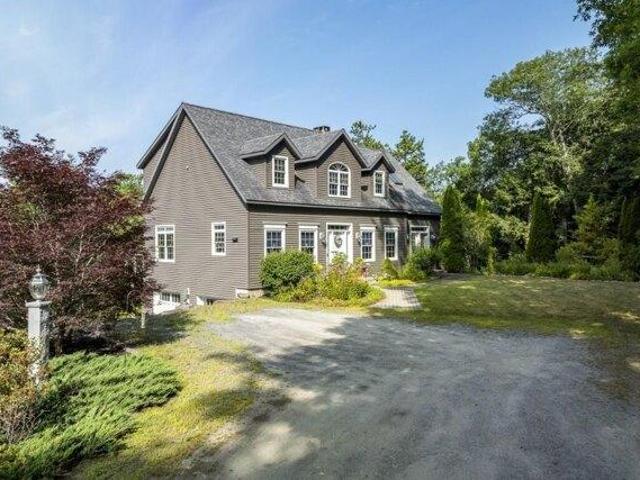 House for sale in Boothbay, Maine