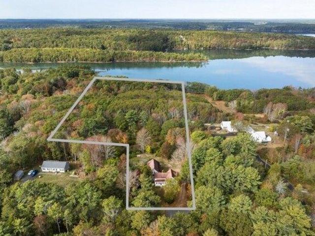 House for sale in Boothbay, Lincoln County