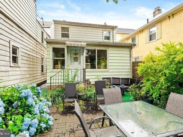 House for sale in Bordentown, New Jersey