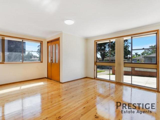 House for rent in Bossley Park, New South Wales