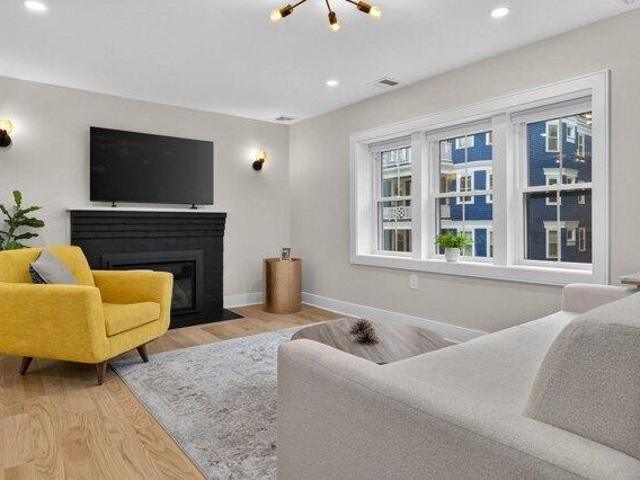 House for sale in Perkins Square, Boston