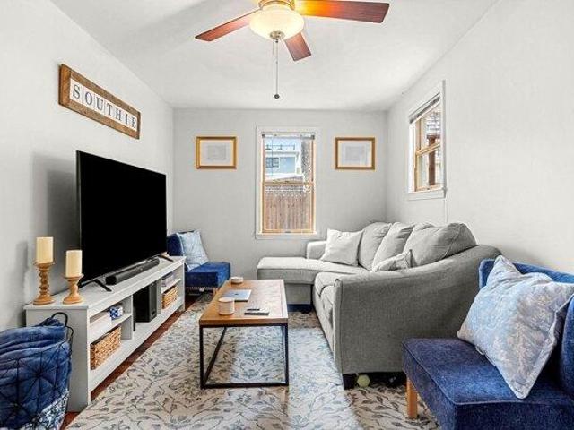 House for sale in Seaport, Boston
