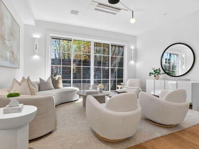 House for sale in Seaport, Boston