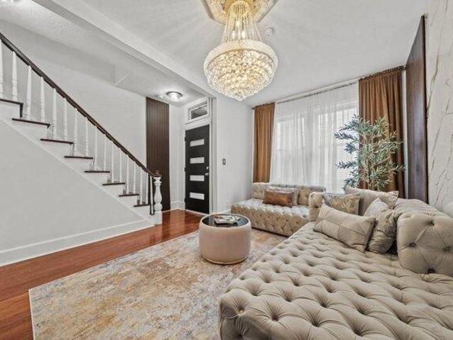 House for sale in Seaport, Boston