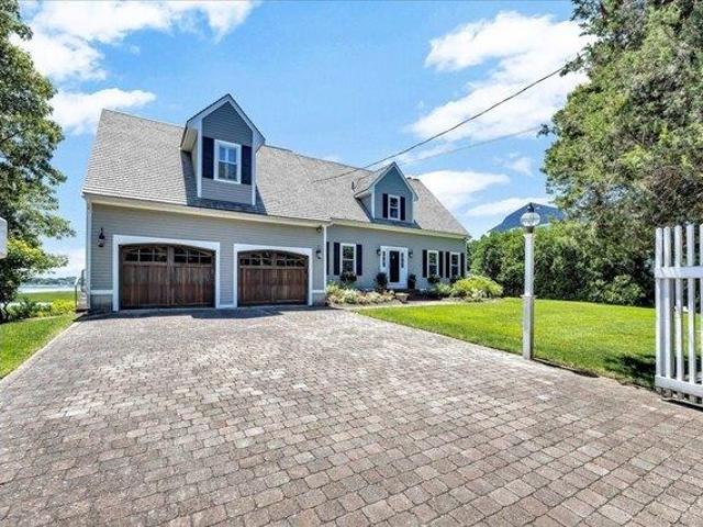 House for sale in Cataumet, Massachusetts