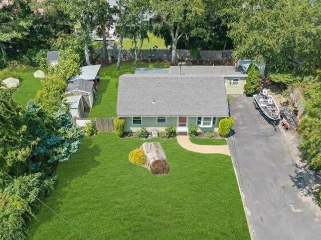 House for sale in Buzzards Bay, Bourne