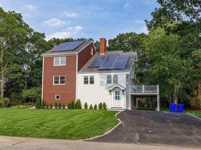 House for sale in Buzzards Bay, Bourne