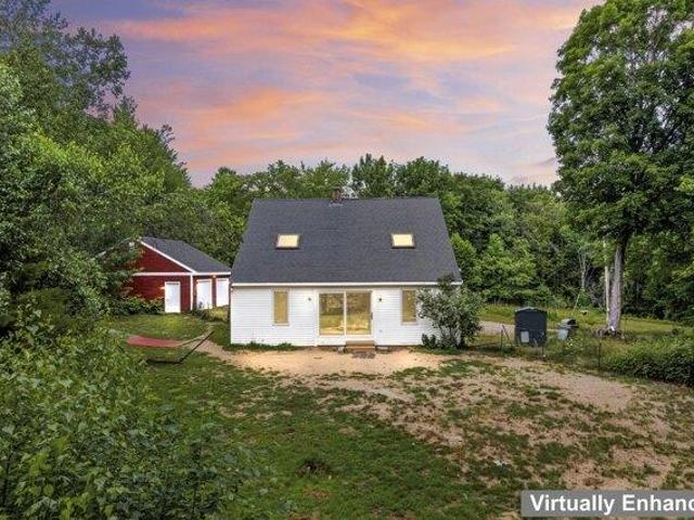 House for sale in Bowdoin, Maine