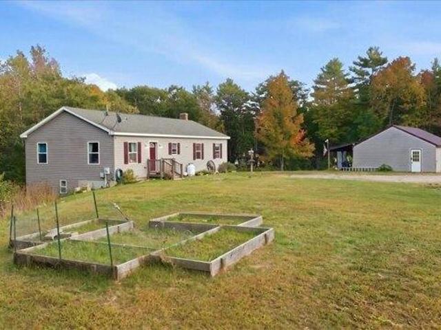 House for sale in Bowdoin, Maine