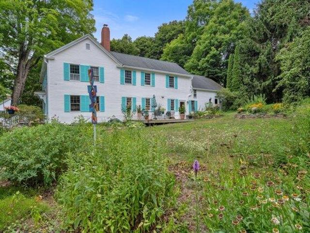 House for sale in Bowdoinham, Maine