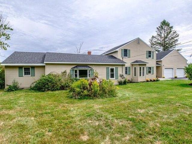 House for sale in Bowdoinham, Maine