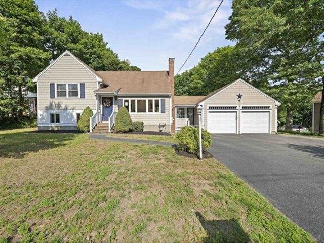 House for sale in Braintree, Massachusetts