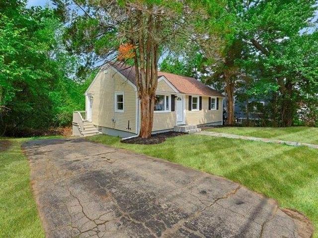 House for sale in Braintree, Massachusetts