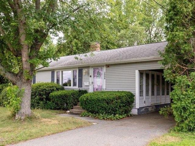 House for sale in Braintree, Massachusetts