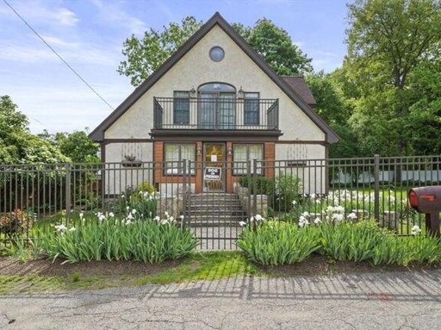 House for sale in Braintree, Massachusetts