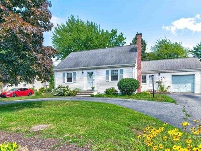 House for sale in Braintree, Massachusetts