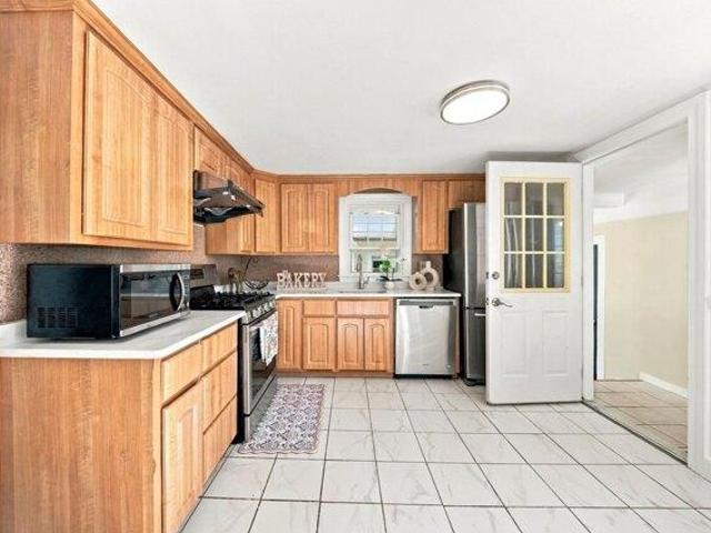 House for sale in Braintree, Massachusetts