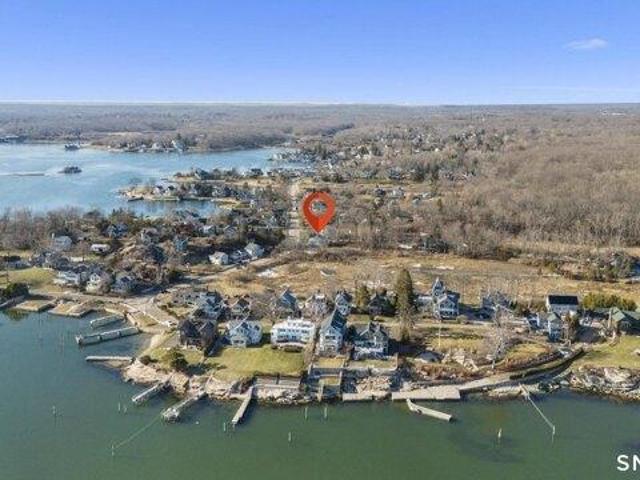 House for sale in Branford, Connecticut