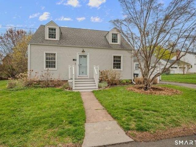 House for sale in Branford, Connecticut