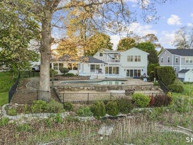 House for sale in Branford, Connecticut