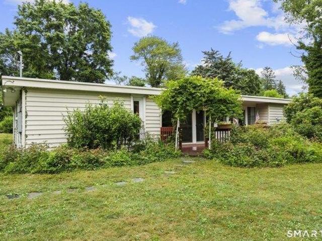House for sale in Branford, Connecticut