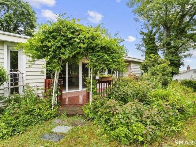 House for sale in Branford, Connecticut