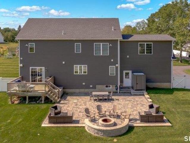 House for sale in Branford, Connecticut
