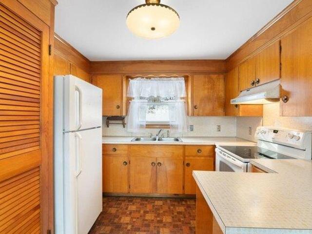 House for sale in Fairview Village, Brattleboro