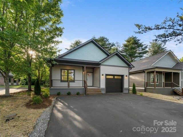 House for sale in Brevard