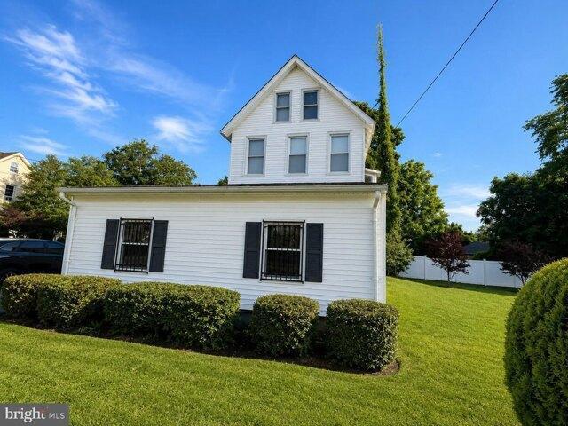 House for sale in Cedarville, New Jersey