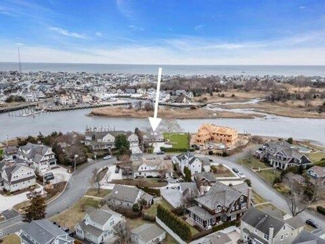 House for sale in Monmouth, New Jersey