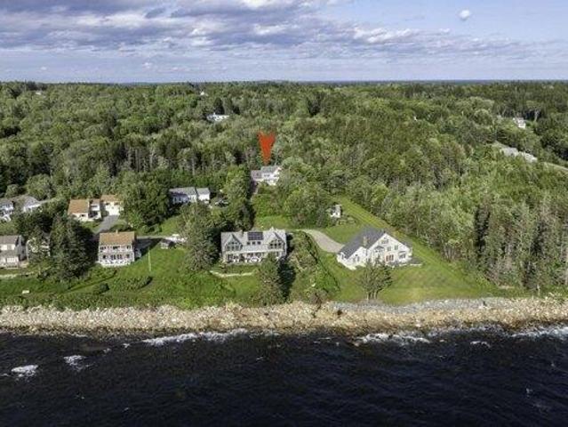 House for sale in Bristol, Maine