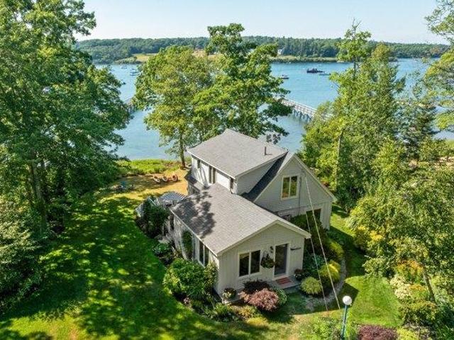 House for sale in Bristol, Maine