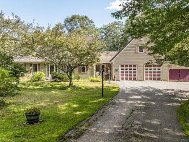 House for sale in Bristol, Maine