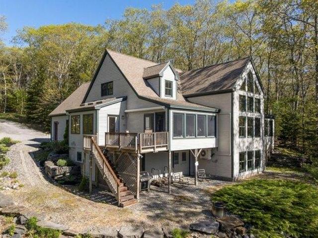 House for sale in Bristol, Maine