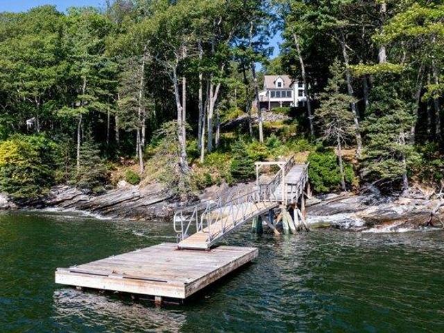 House for sale in Bristol, Lincoln County