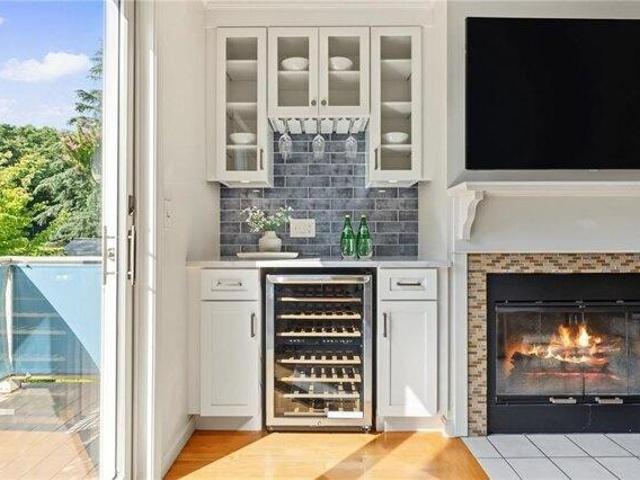 House for sale in North Farm on the Bay, Bristol