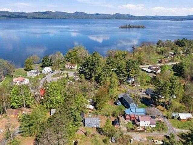 House for sale in Broadalbin, New York