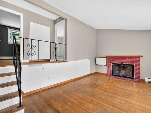 House for sale in Winters Corner, Brockton