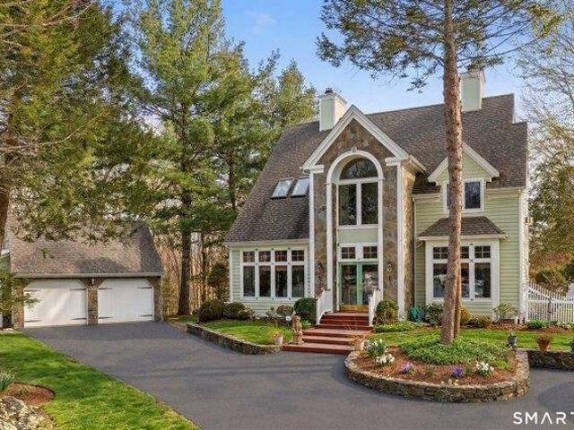 House for sale in Brookfield, Connecticut