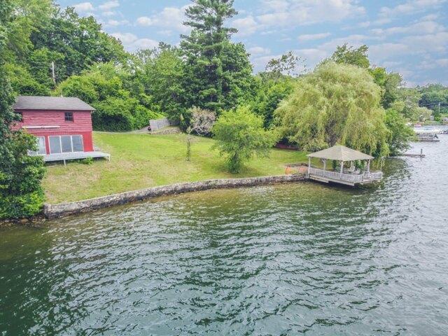 House for sale in Brookfield, Connecticut