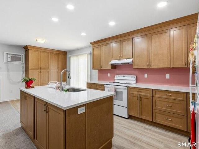 House for sale in Brookfield, Connecticut
