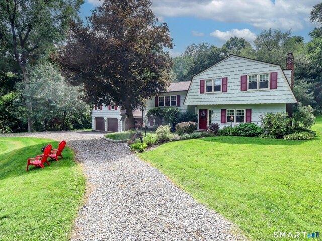 House for sale in Brookfield, Western Connecticut Planning Region