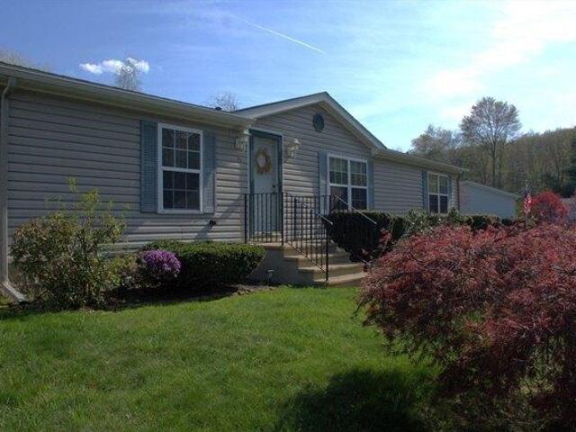 House for sale in Brookfield, Massachusetts