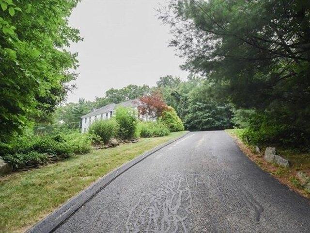 House for sale in Brookfield, Massachusetts